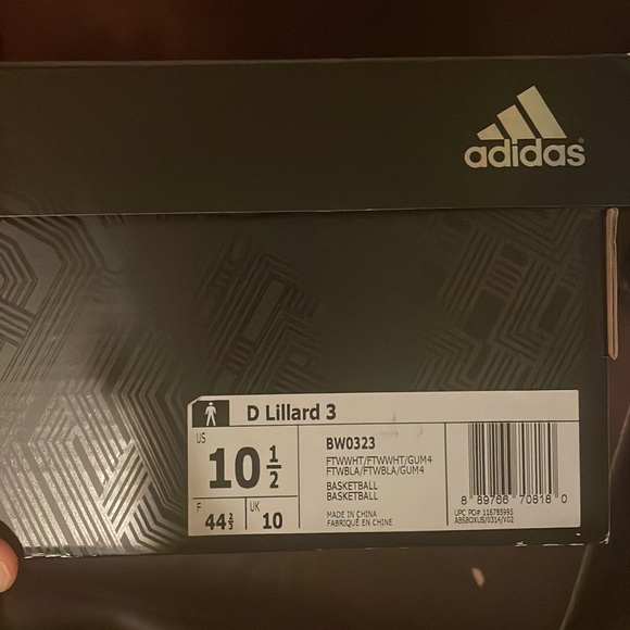 D Lillard 3s - Picture 6 of 8